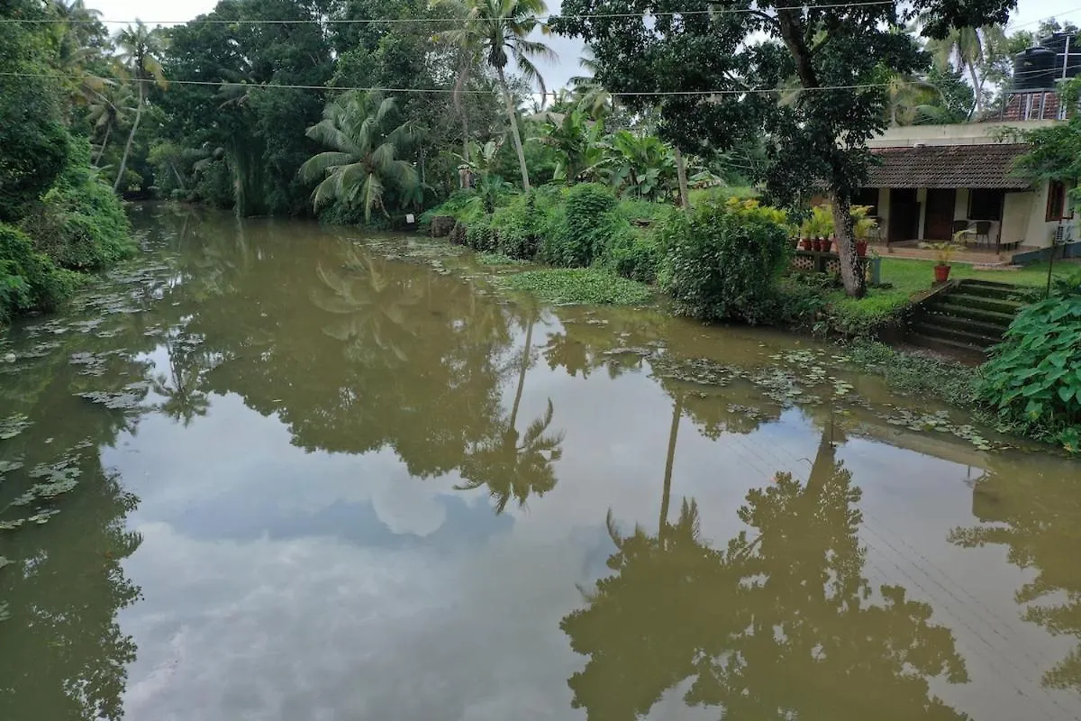 Casa vacanze Ra Ga - Backwater Facing Rooms Near Kumarakom