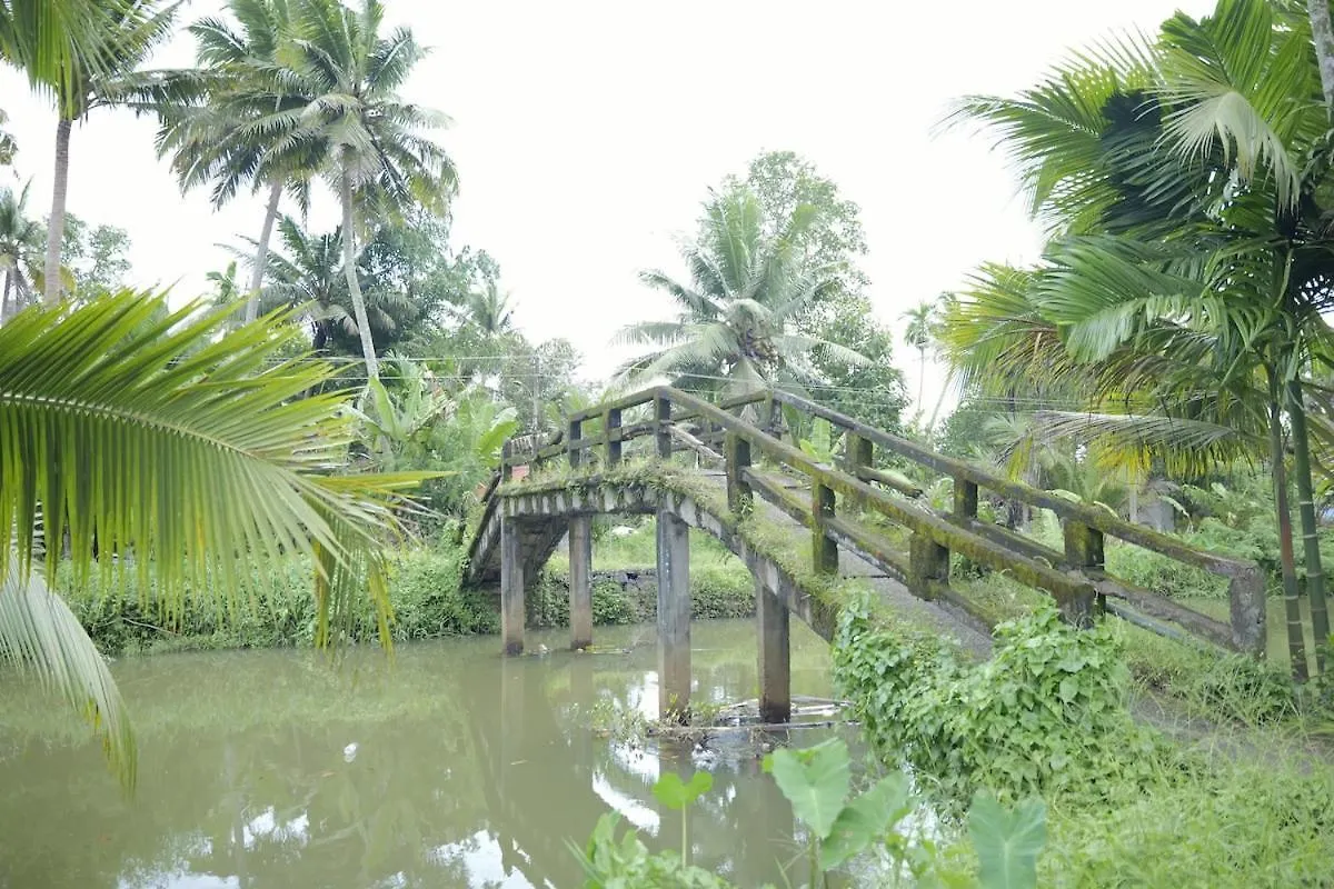 Ra Ga - Backwater Facing Rooms Near Kumarakom Casa vacanze